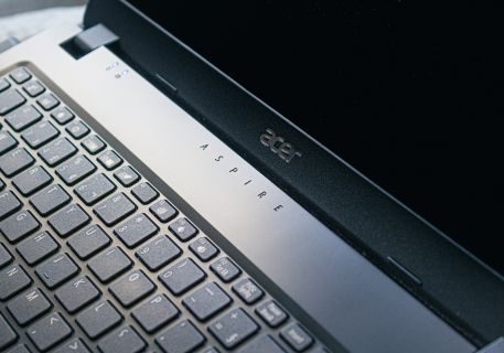 Acer Aspire E5-575-32DV - a no-frills laptop for professional photo editing